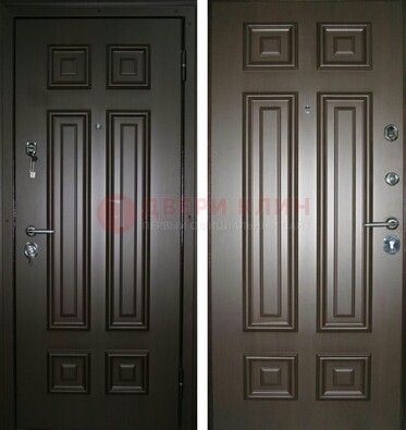 Темная металлическая дверь с МДФ ДМ-136 в квартиру в Истре
