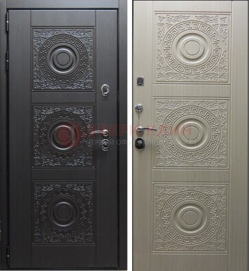 Темная стальная дверь с МДФ ДМ-161 для коттеджа в Истре