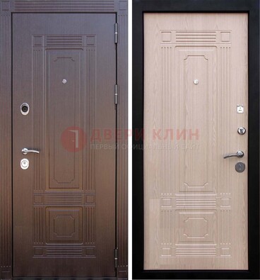 Коричневая входная дверь с МДФ ДМ-173 для кирпичного дома в Истре