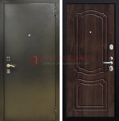 Темно-серая железная дверь с порошковым покрытием и коричневой МДФ ДП-288 в Истре