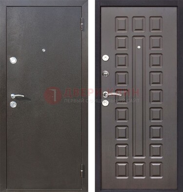 Коричневая железная дверь с порошковым окрасом ДП-63 в Истре
