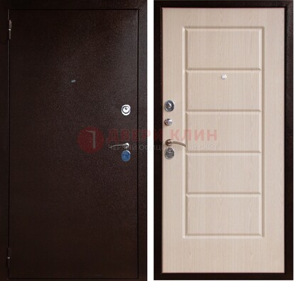 Коричневая металлическая дверь с порошковым окрасом ДП-92 в Истре