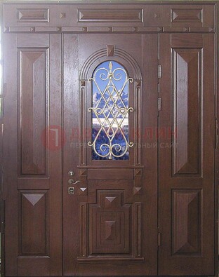 Стальная парадная дверь со стеклом и ковкой ДПР-4 для коттеджа в Истре