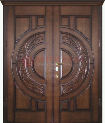 Утепленная коричневая стальная парадная дверь ДПР-51 в Истре