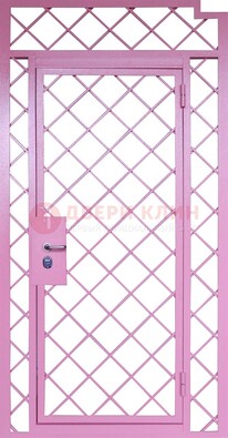 Розовая металлическая решетчатая дверь ДР-15 в Истре