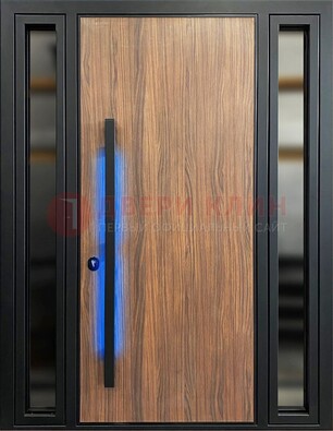 Коричневая металлическая дверь со стеклом ДС-69 в Истре