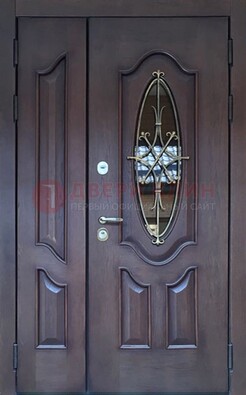 Темная металлическая дверь Винорит со стеклом и ковкой ДСК-239 в Истре