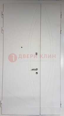 Белая тамбурная дверь ДТМ-31 в Истре