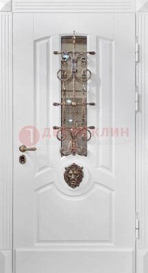 Белая металлическая дверь с виноритом и стеклом с ковкой ДВТ-165 в Истре